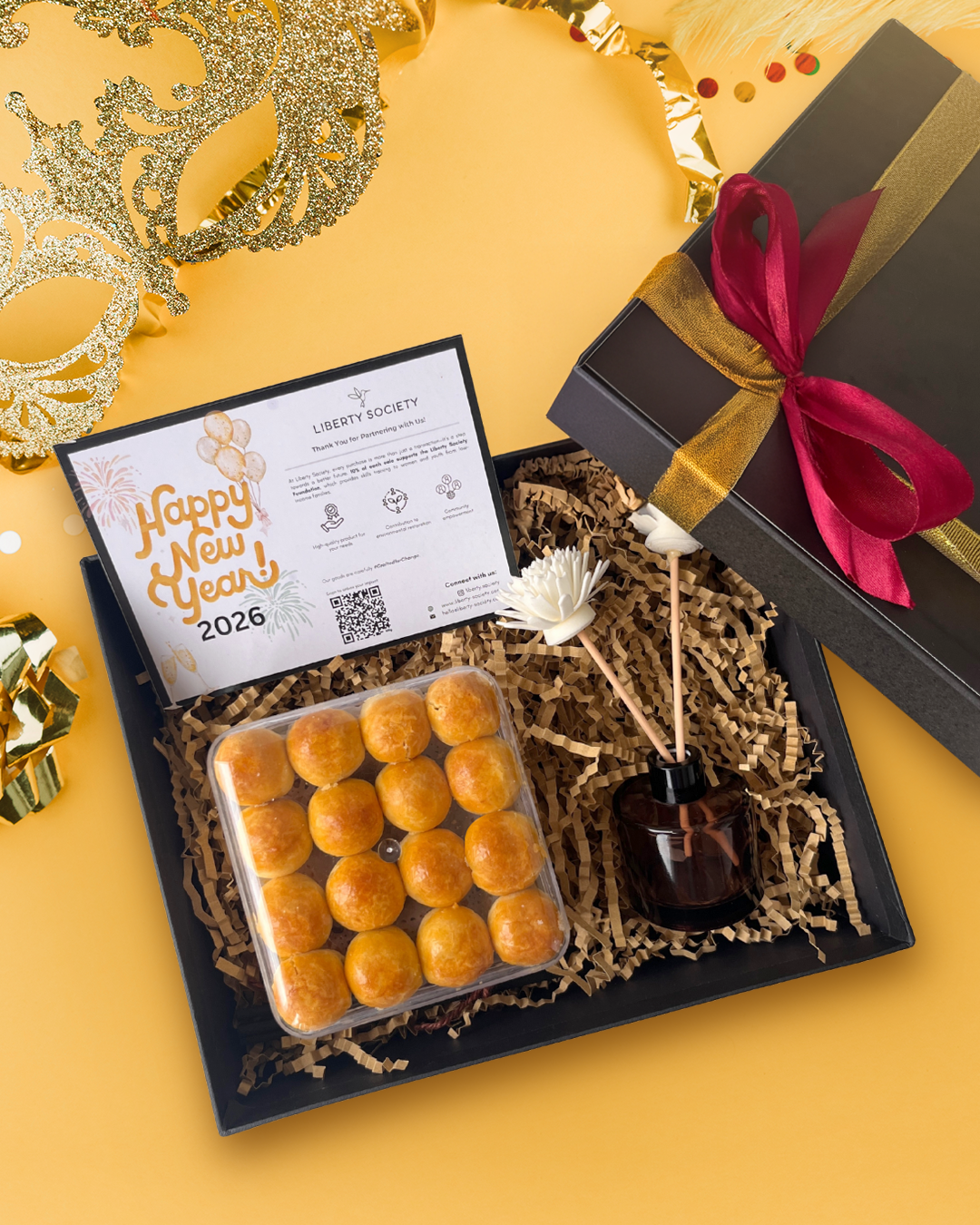 Luminous Season Box - Sustainable New Year Gift Set