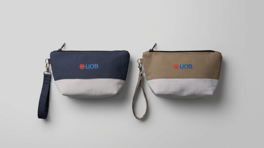 Bank UOB Indonesia Menghemat 642kg Emisi Karbon Dengan Mengubah Limbah Seragam Menjadi Pouch Ramah Lingkungan Bersama Liberty Society