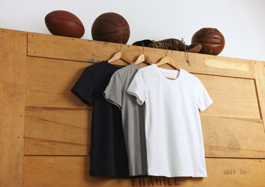 9 Bahan Kaos yang Bagus dan Adem, Mana yang Cocok untuk Kamu?