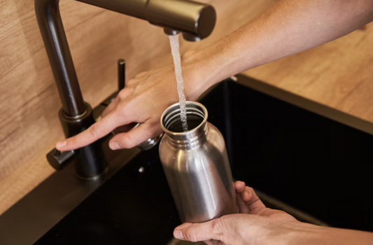 6 Cara Mencuci Tumbler Stainless Baru agar Bersih dan Tidak Bau
