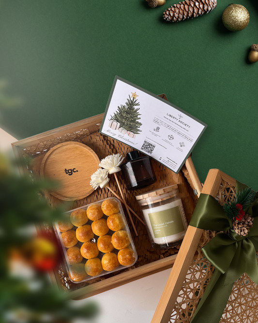 Sustainable Christmas & Year-End Gifting for Your Company: Give Gifts That Are Kind to the People & Planet