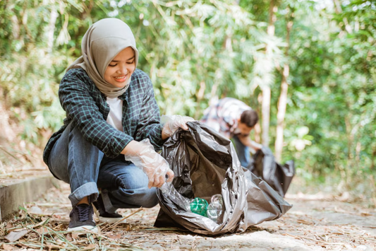 15 Contoh Sampah B3, Ciri-Ciri, dan Cara Membuangnya dengan Aman